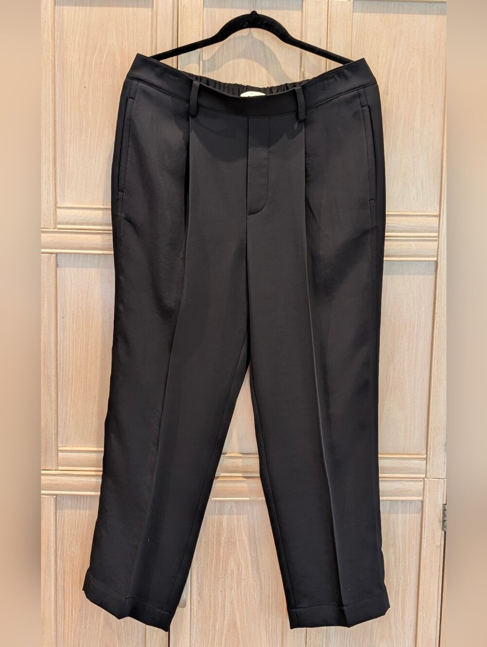 NWT Retail price $325.00 Vince Black Tailored Straight-Leg Trousers Size L
